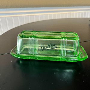 VASELINE GLASS STYLE 2 PIECE COVERED BUTTER DISH w/BLACK LABELING